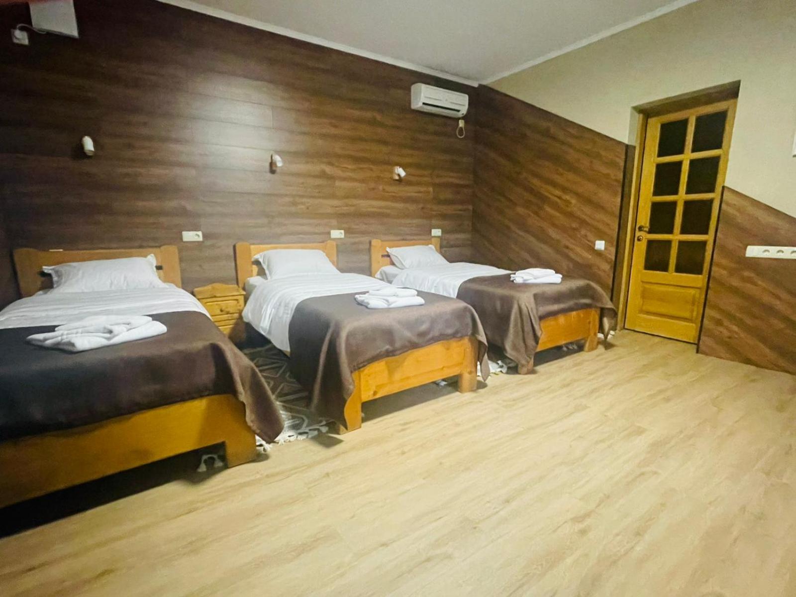 فندق Ethno Complex Ukrayinske Selo Buzovaya المظهر الخارجي الصورة